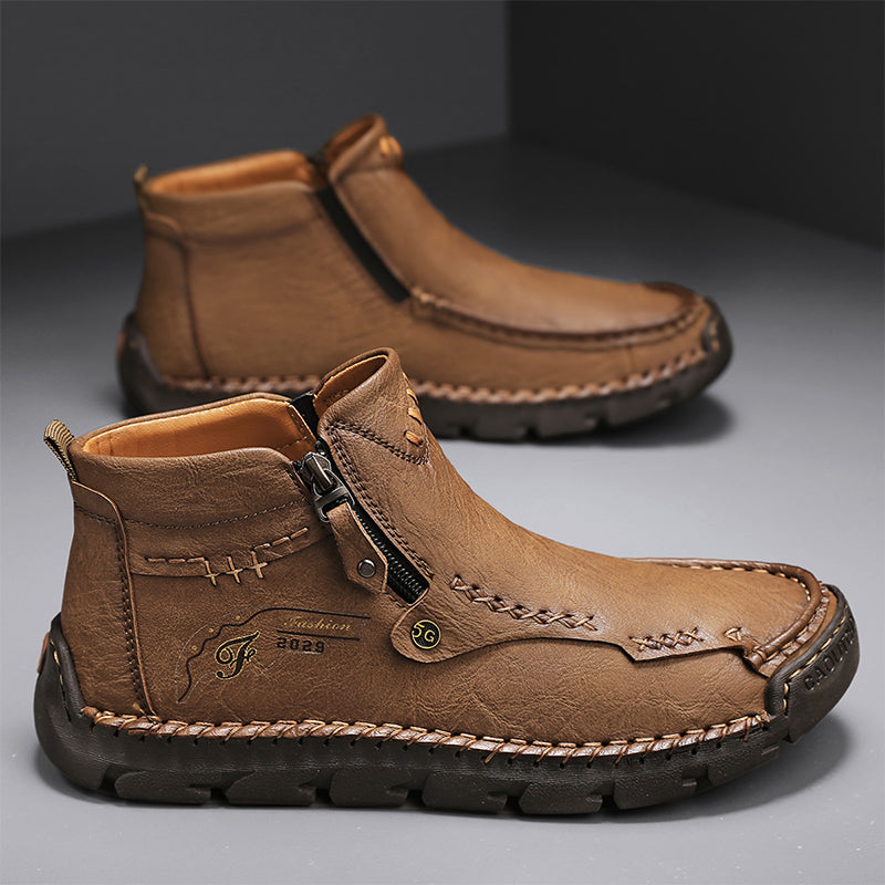 (⏰Last Day 70% OFF🔥)Men's Top-Quality Motorcycle Boots Hand-Stitched Genuine Leather Boots-Wide Toe Waterproof Anti-Slip Anti-Sprain Suitable for Work Driving Hiking