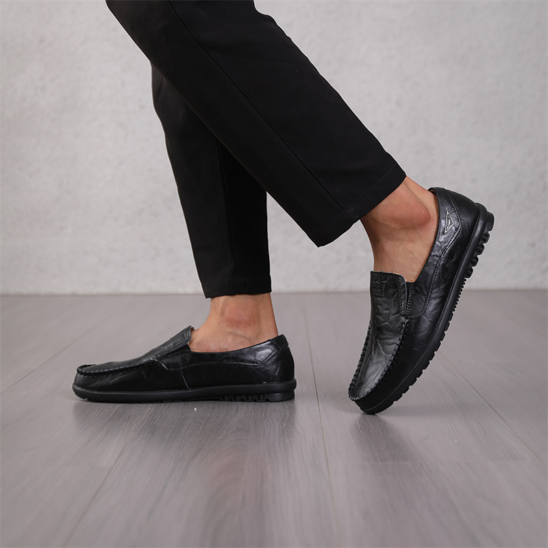 Men's Slip-on Calfskin Leather Round Toe Classic Business Penny Loafers