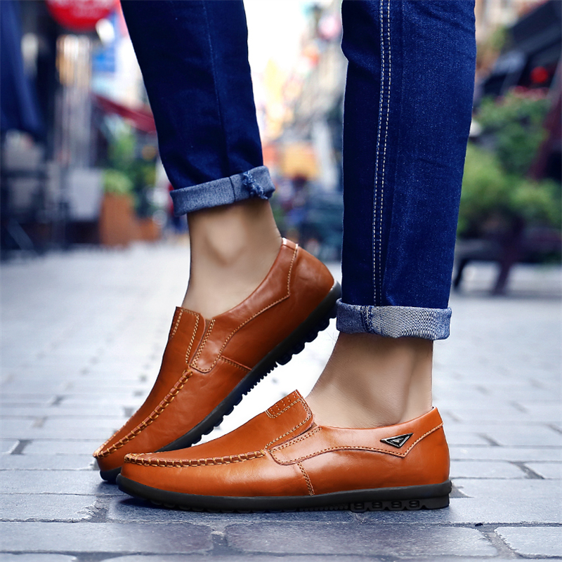 Men's Slip-on Calfskin Leather Round Toe Classic Business Penny Loafers