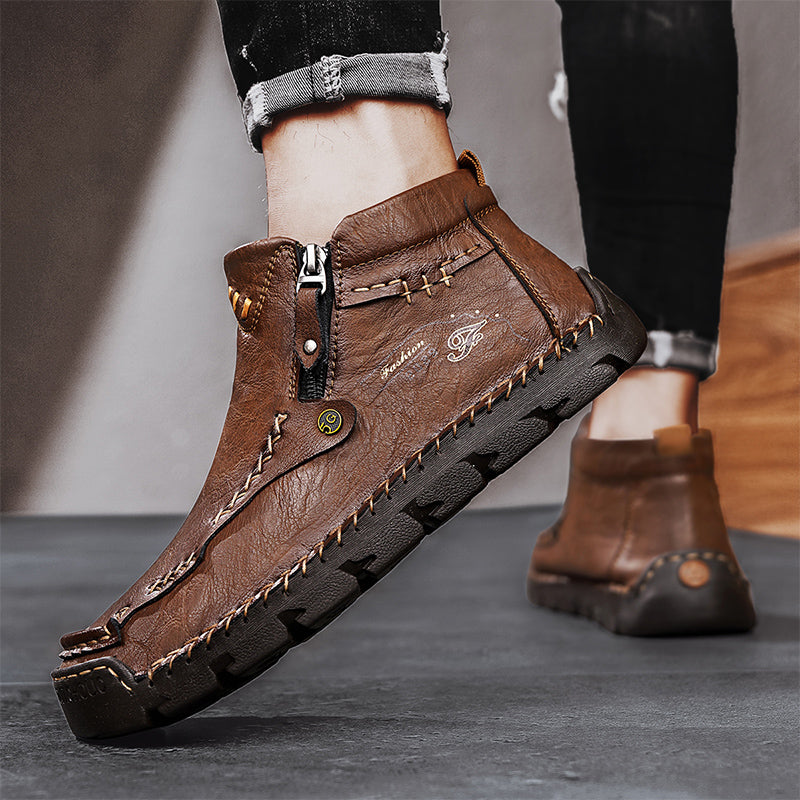 (⏰Last Day 70% OFF🔥)Men's Top-Quality Motorcycle Boots Hand-Stitched Genuine Leather Boots-Wide Toe Waterproof Anti-Slip Anti-Sprain Suitable for Work Driving Hiking