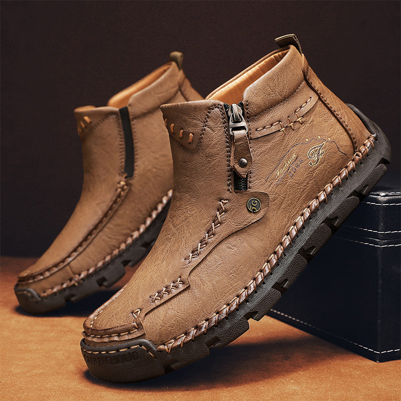 (⏰Last Day 70% OFF🔥)Men's Top-Quality Motorcycle Boots Hand-Stitched Genuine Leather Boots-Wide Toe Waterproof Anti-Slip Anti-Sprain Suitable for Work Driving Hiking