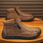 (⏰Last Day 70% OFF🔥)Men's Top-Quality Motorcycle Boots Hand-Stitched Genuine Leather Boots-Wide Toe Waterproof Anti-Slip Anti-Sprain Suitable for Work Driving Hiking