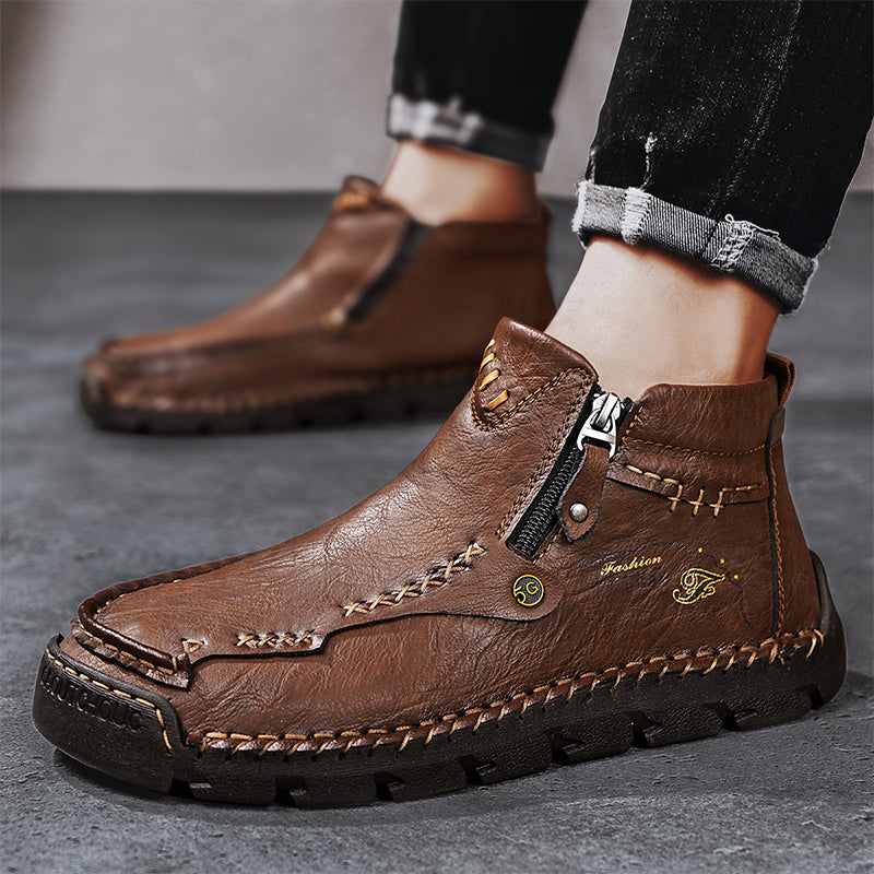 (⏰Last Day 70% OFF🔥)Men's Top-Quality Motorcycle Boots Hand-Stitched Genuine Leather Boots-Wide Toe Waterproof Anti-Slip Anti-Sprain Suitable for Work Driving Hiking