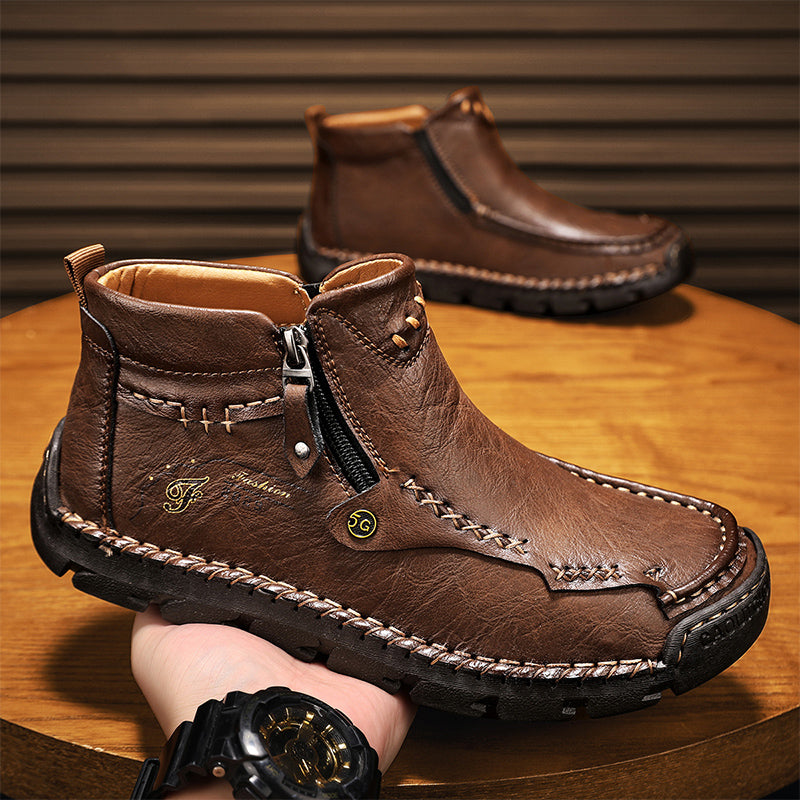 (⏰Last Day 70% OFF🔥)Men's Top-Quality Motorcycle Boots Hand-Stitched Genuine Leather Boots-Wide Toe Waterproof Anti-Slip Anti-Sprain Suitable for Work Driving Hiking